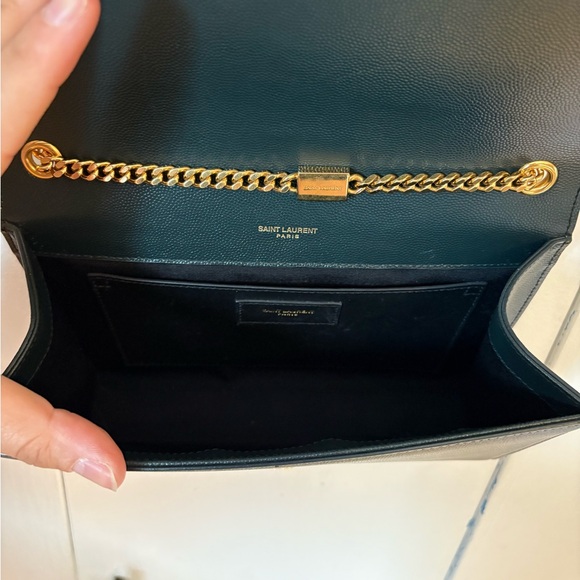 Authentic Yves Saint Laurent Kate Dark Green Crossbody with Gold Chain - Picture 4 of 10